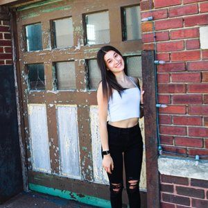 Meet your Posher, Alana